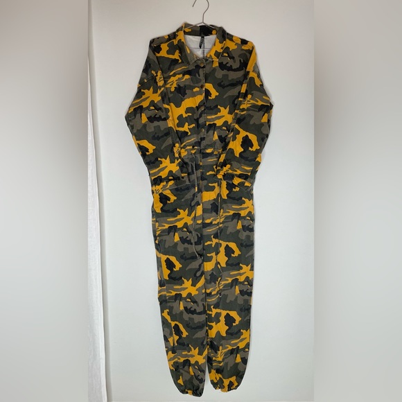 CAMO FLIGHT SUIT - Picture 8 of 11